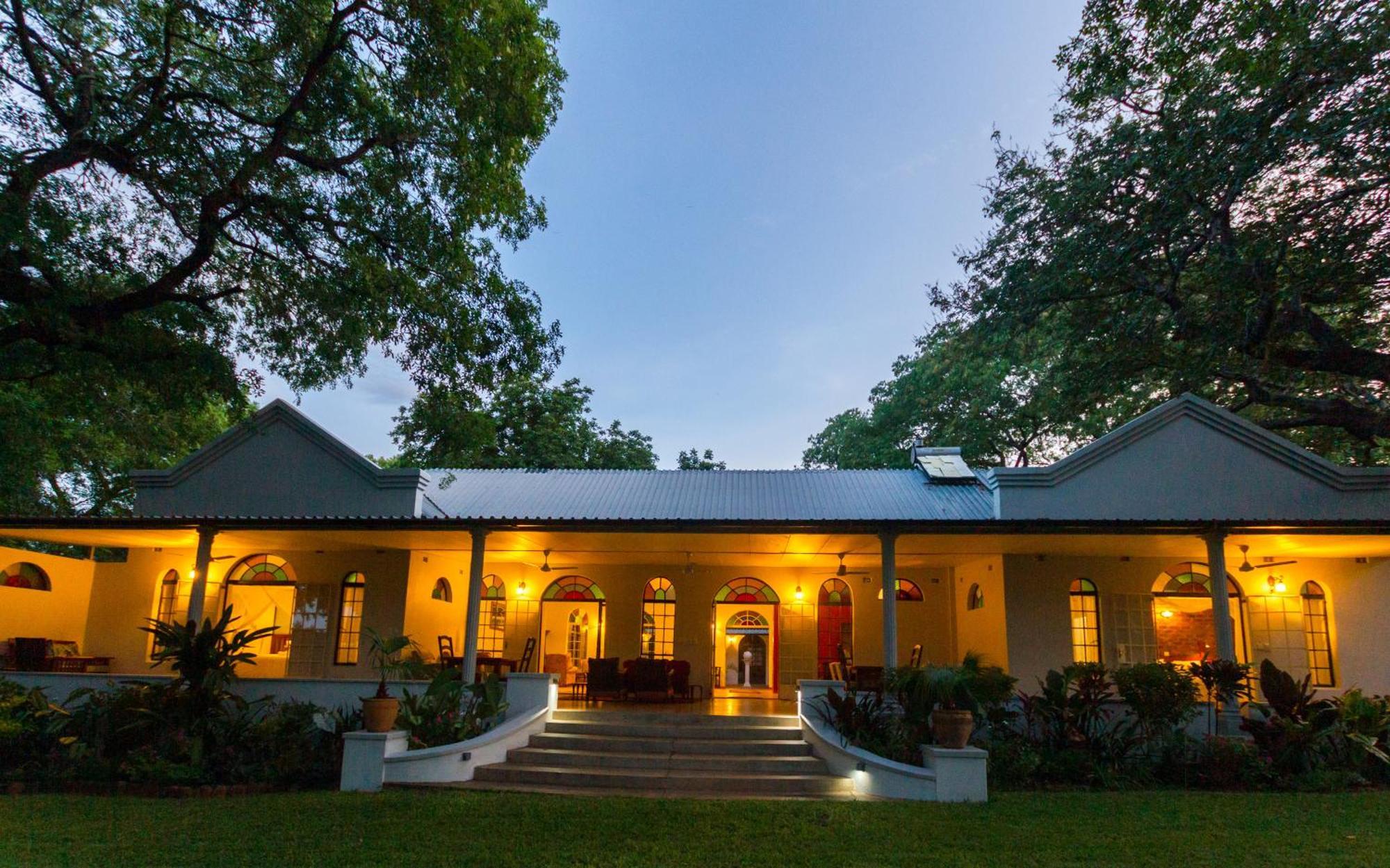 The Courtney Lodge شلالات فيكتوريا المظهر الخارجي الصورة